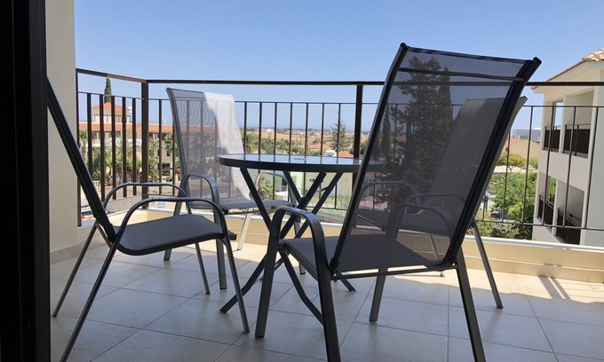 Tersefanou Apartment | 2 Bedroom Modern Apartment With Communal Pool 10 Minutes From beach Tersefanou