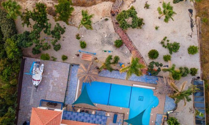 Pomos Villa | 210 m² Villa ∙ 3 bedrooms ∙ 9 guests