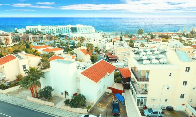 Pyrgos Apartment | 3-bedroom apartments - Limassol star