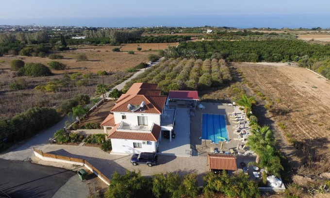 Tala House | 400 m² House ∙ 5 bedrooms ∙ 10 guests