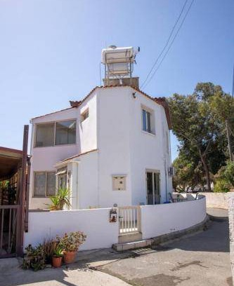 Meneou House | 75 m² House ∙ 2 bedrooms ∙ 4 guests
