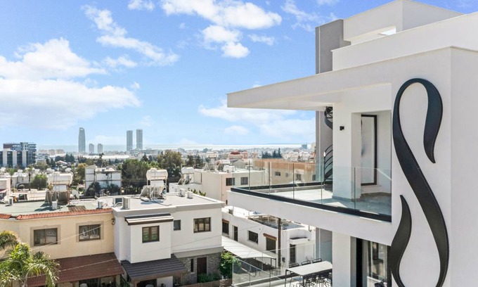 Agios Athanasios Apartment | 76 m² Apartment ∙ 3 bedrooms ∙ 6 guests