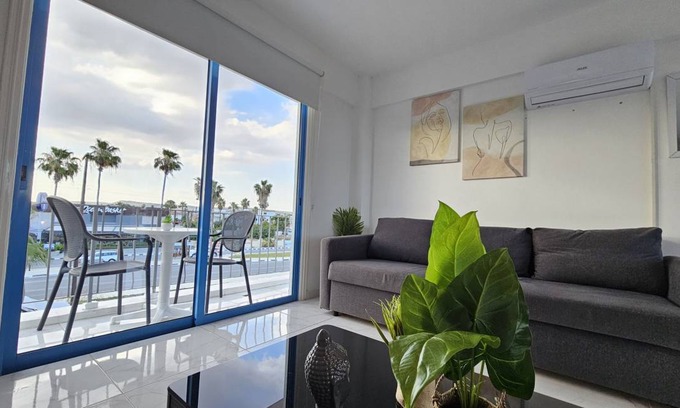 Oroklini Apartment | 80 m² Apartment ∙ 2 bedrooms ∙ 6 guests