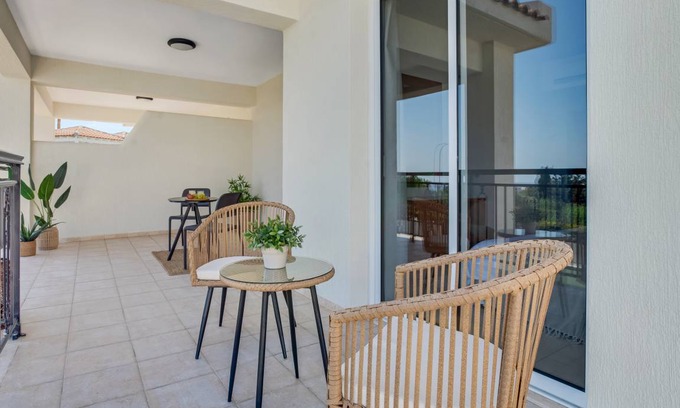 Chlorakas Apartment | 88 m² Apartment ∙ 3 bedrooms ∙ 6 guests