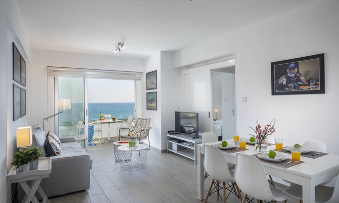 Larnaca Apartment | 90 m² Apartment ∙ 2 bedrooms ∙ 5 guests
