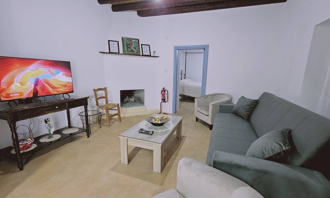Droushia House | 90 m² House ∙ 2 bedrooms ∙ 5 guests