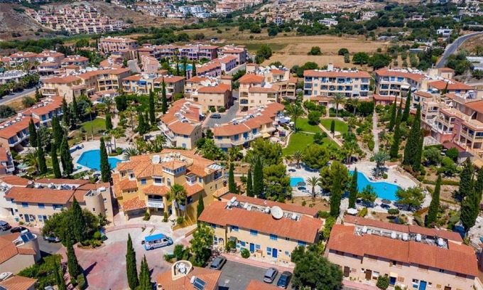 Paphos Apartment | Antoni Azina