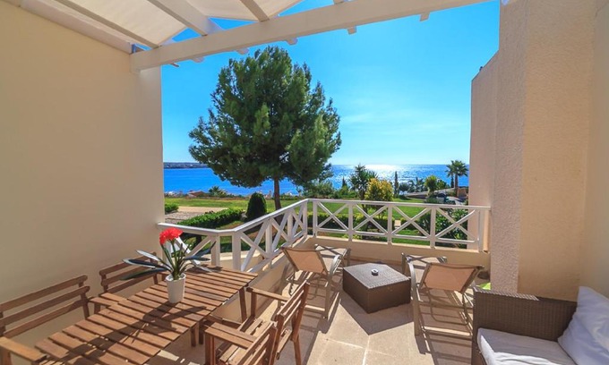 Pegeia Apartment | Apartment 13 Coral Bay