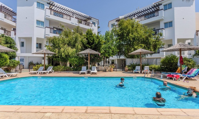 Universal Apartment | Artemis Cynthia Complex