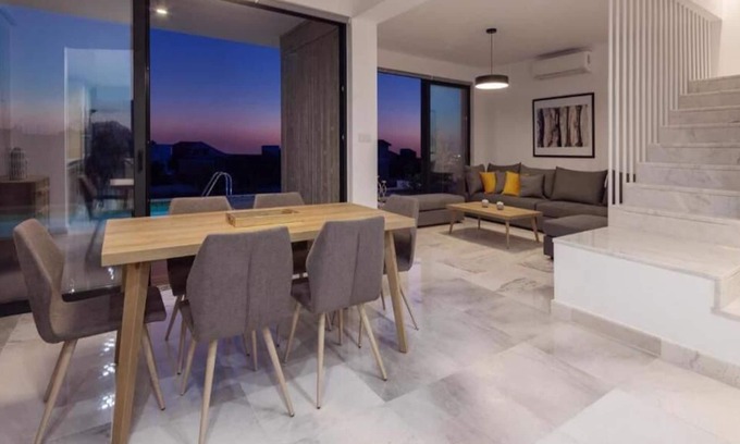 Emba Villa | Avalon 15, 4 bedroom Villa with Private Pool