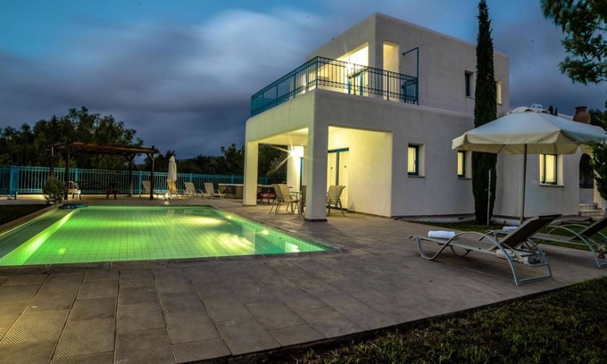 Agios Georgios Pegeias Apartment | Azzurro Holiday Villas Πέγεια