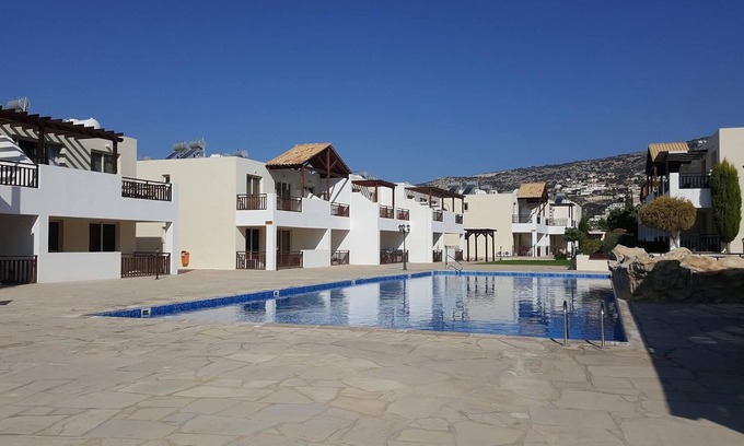 Peyia Town Apartment | Beautiful studio with shower room, full kitchen, poolside, FREE WIFI