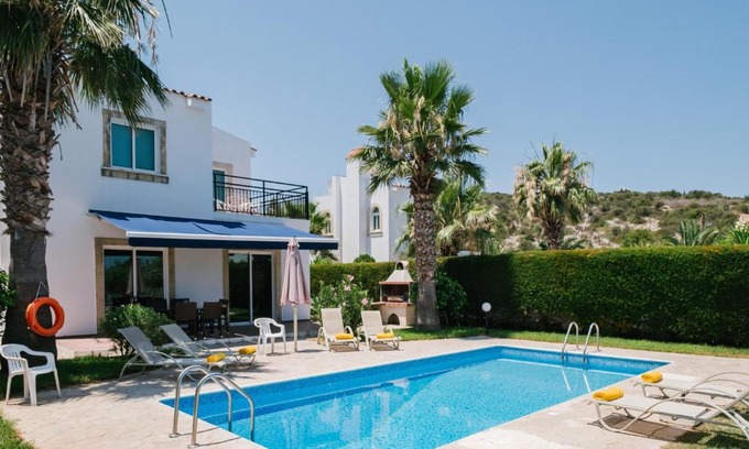 Latchi Villa | CHRYSANTHEMUM 3 BEDROOM VILLA