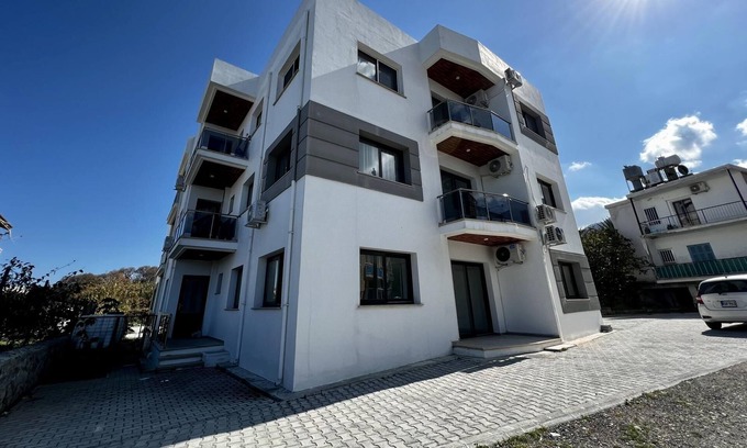 Kyrenia Apartment | Convenient Sea View Flat in Central Kyrenia