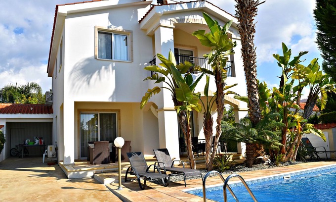 Pegeia House | Coral Bay - 3 Bed Villa 300m to Blue Flag Coral Bay Beach - Private Pool - Wifi