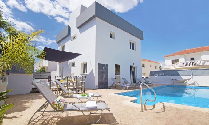 Ayia Napa Cottage | Cottage ∙ 4 bedrooms ∙ 8 guests