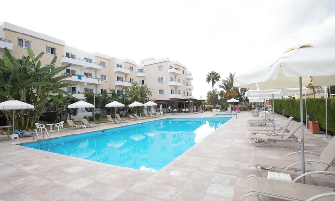 Pernera Apartment | DebbieXenia Hotel Apartments
