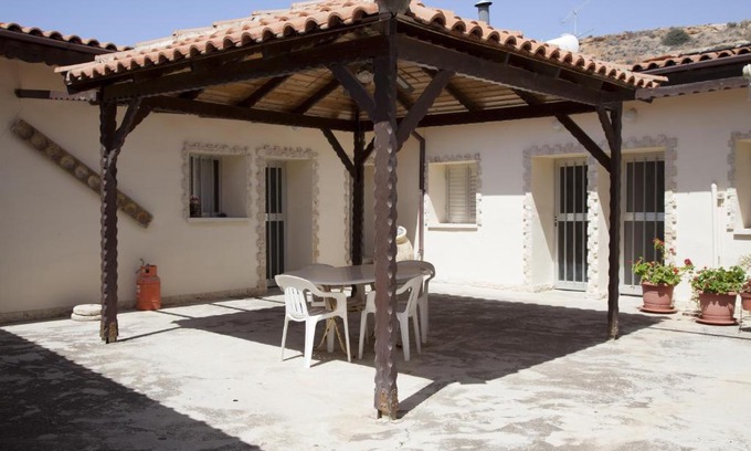 Pissouri House | demetrakis house