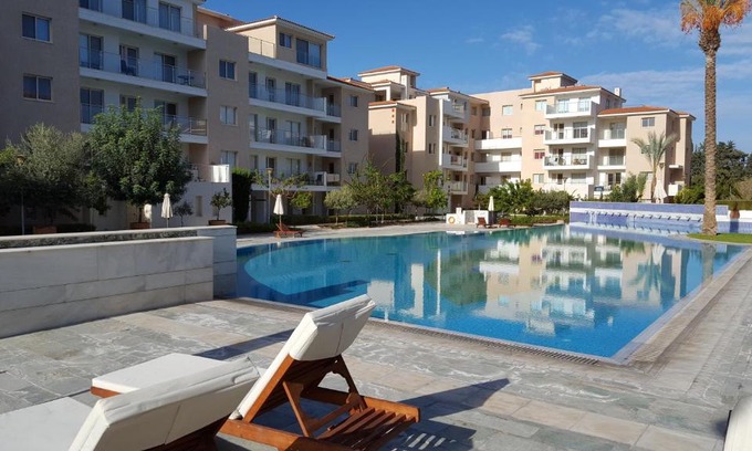 Universal Apartment | Elysia Park Apartment 203