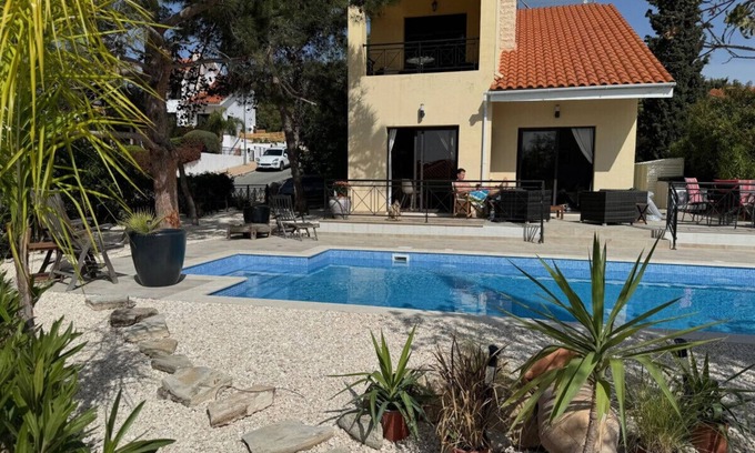 Pissouri Villa | Escape to The Retreat - 2 bed Villa