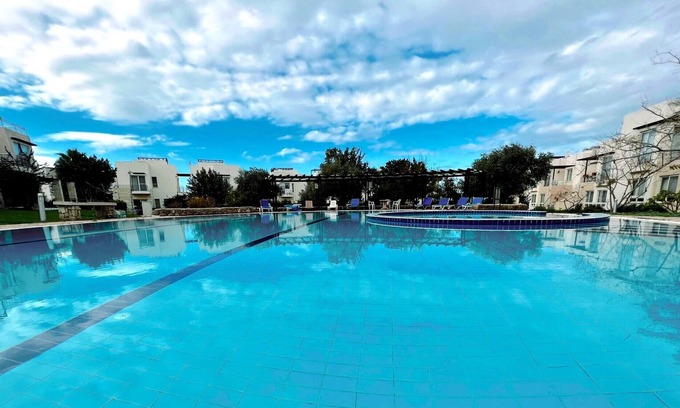 Esentepe Apartment | Flat with Roof Terrace and Sea View in Kyrenia