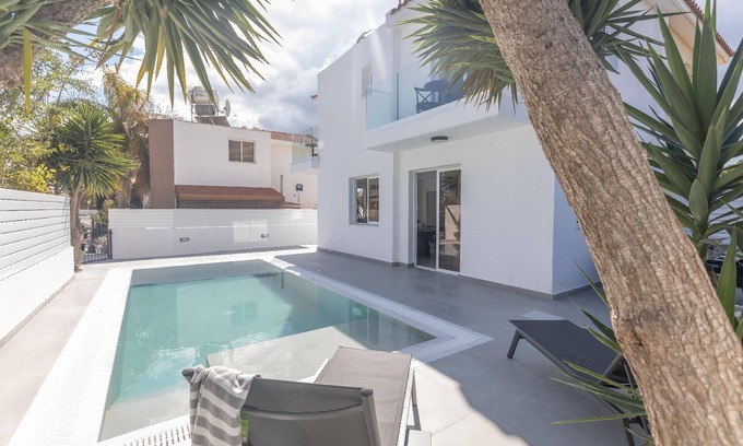 Pernera House | Holiday house Protaras for 1 - 4 persons with 2 bedrooms - Twin house