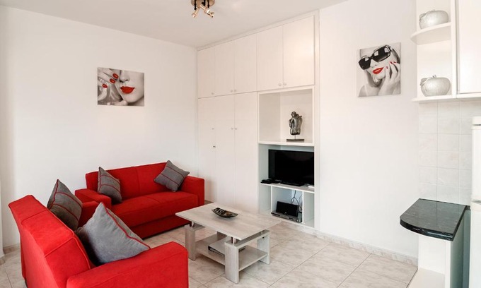 Paphos Apartment | Jed's Apartment