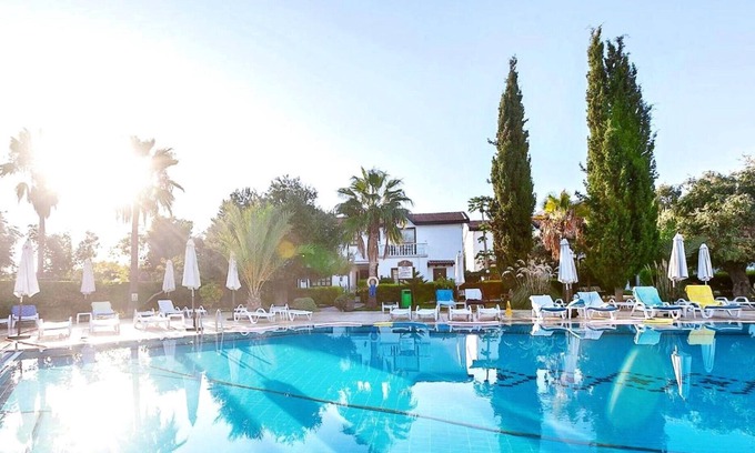 Zeytinlik Apartment | Kyrenia AzurePure Flat