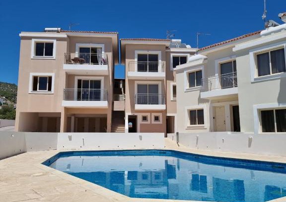 Peyia Town Apartment | Lovely apartment in quite complex with pool, 108