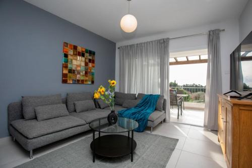 Universal Apartment | Lovely & Stylish! 3BR Specious Penthouse-Serenity Skyview