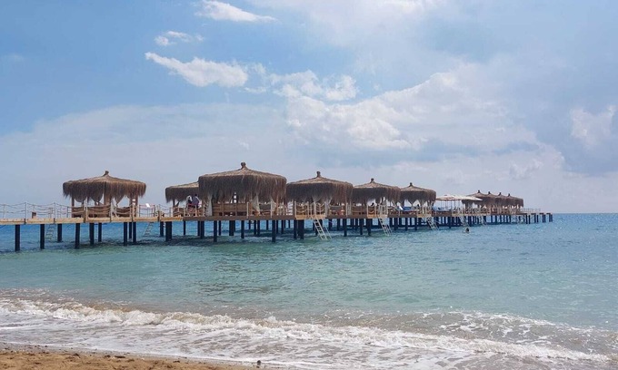 Gastria Apartment | LUXURY ONE-BEDROOM APARTMENT IN SEAFRONT COMPLEX WITH PRIVATE BEACH