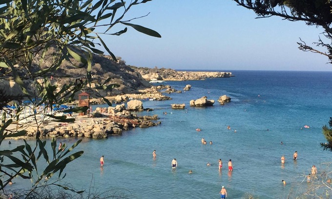 Cape Greko Villa | Luxury Villa with Heated Pool. Walk to Beaches and Grecian Park Hotel. Wi-Fi.