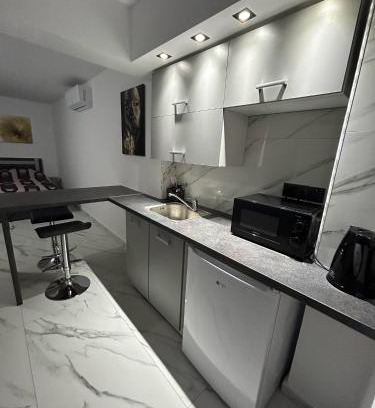 Paphos Apartment | Maria’s studio