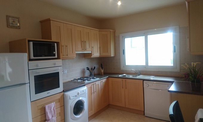 Gastria House | MEDITERENEAN SEA FRON 2 BEDROOM APARTMENT