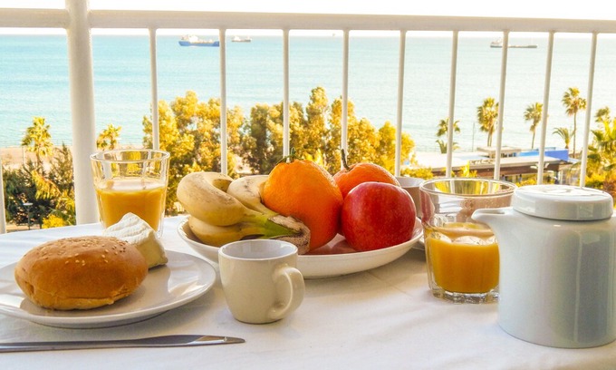 Historical Center Apartment | Modern 3 Bedroom Apartment Overlooking the Sea, 6 Guests, Free WIFI, Sat TV