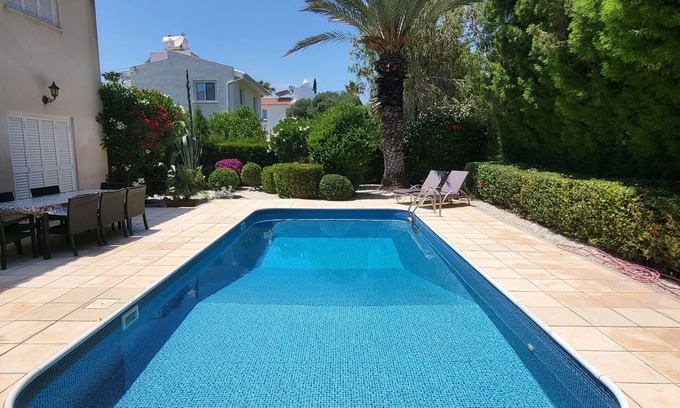 Peyia Town Villa | New Cyprus 3bdr Villa Private Pool&Garden by Sea