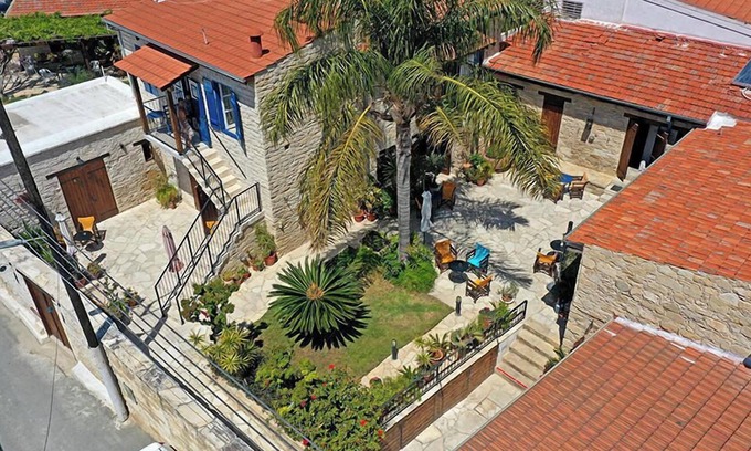 Agios Athanasios Apartment | Nikis House