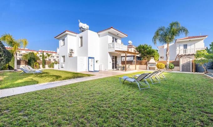 Ayia Napa Villa | Nissi Gardens Villa