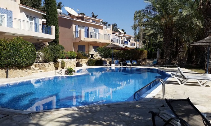 Paphos House | Paradise Gardens 4, WiFi Available, ASK FOR COUPLES RATES