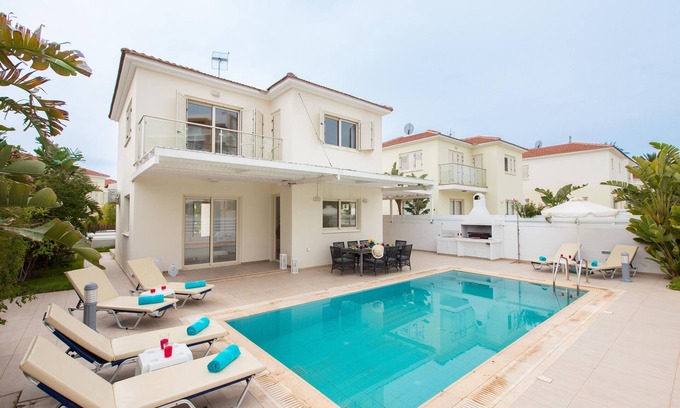 Pernera Villa | Pernera holiday villa - rentprivatevillas 588