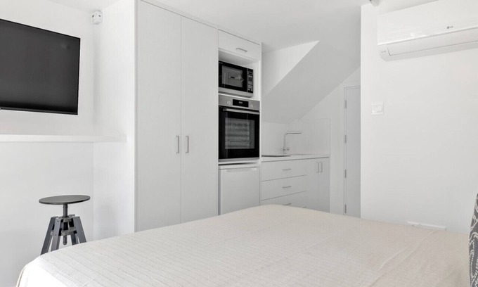 Paphos Apartment | Phaedrus Living: Alkminis Luxury Flat Pantai