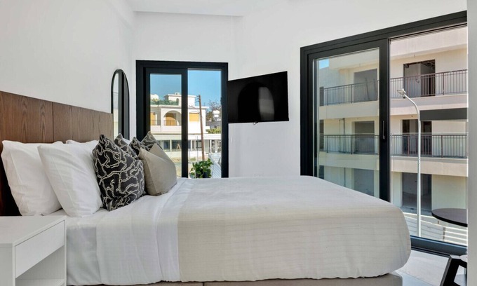 Paphos Apartment | Phaedrus Living: Alkminis Luxury Flat Playa