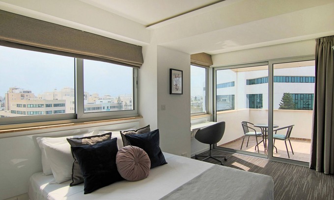 Acropolis Apartment | Phaedrus Living Luxury Suite Nicosia 507