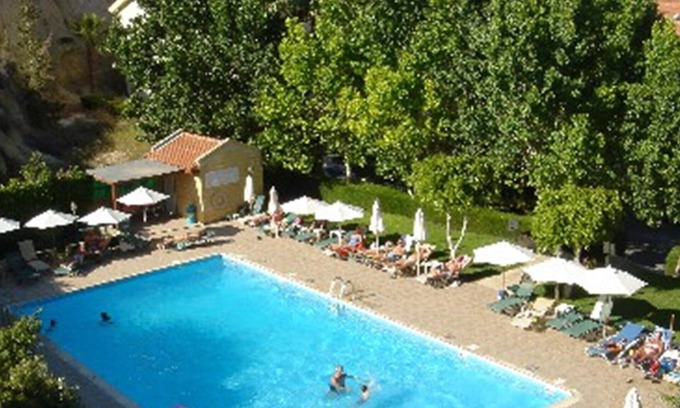 Pissouri Apartment | Pissouri Beach - 1 Bed Apt just 100m Pissouri's Blue Flag Beach - Communal Pool