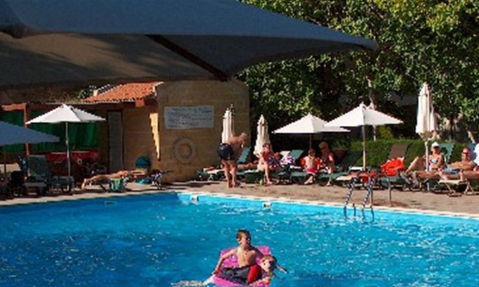 Pissouri Apartment | Pissouri Beach - 2 Bed Apartment just 100m from Blue Flag Beach - Communal Pool