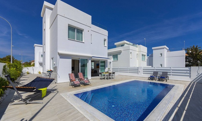 Protaras Villa | Protaras Villa Araella Near The Centre