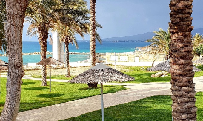 Universal Villa | ROSE Villa , LUXURY 2bedroom 3bathroom Villa.Sleeps up to 6 people!