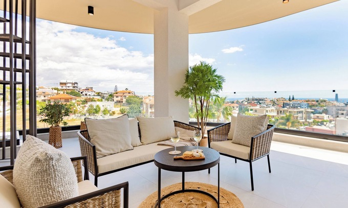 Agios Athanasios Apartment | Sanders Eduardovich - Prime 3-Bdr Penthouse