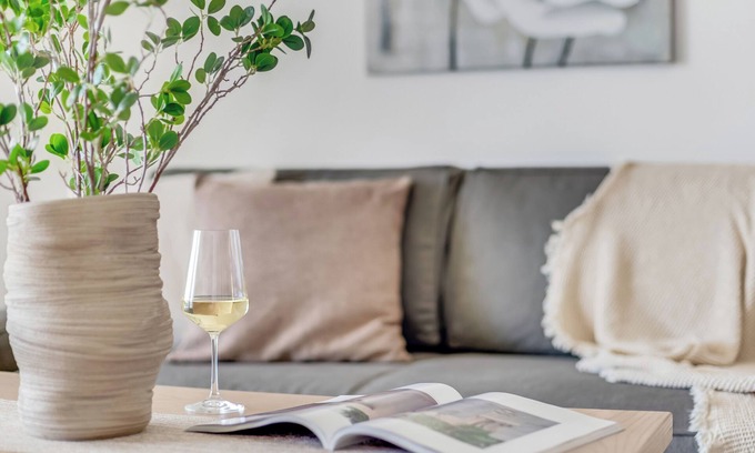 Chlorakas Apartment | Sanders Seaview - Chic 1 Bdr Apt