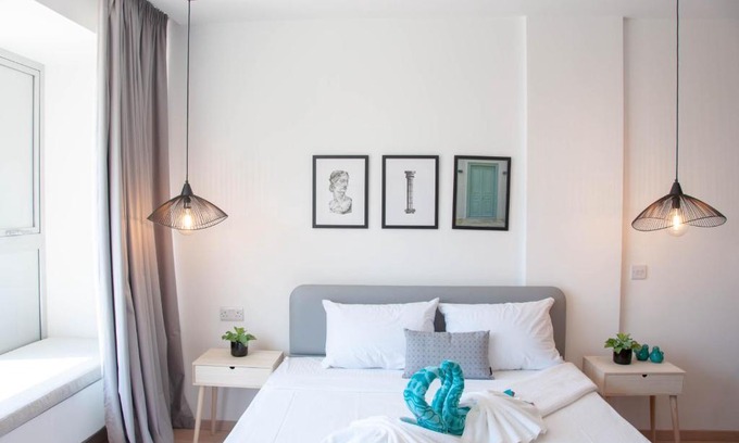 Historical Center Apartment | Sea front by Artemis 3.0